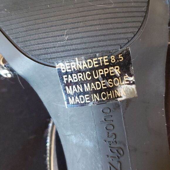 Zigisoho stilettos. Black with rhinestones straps. 8.5 NWOT - Picture 5 of 6